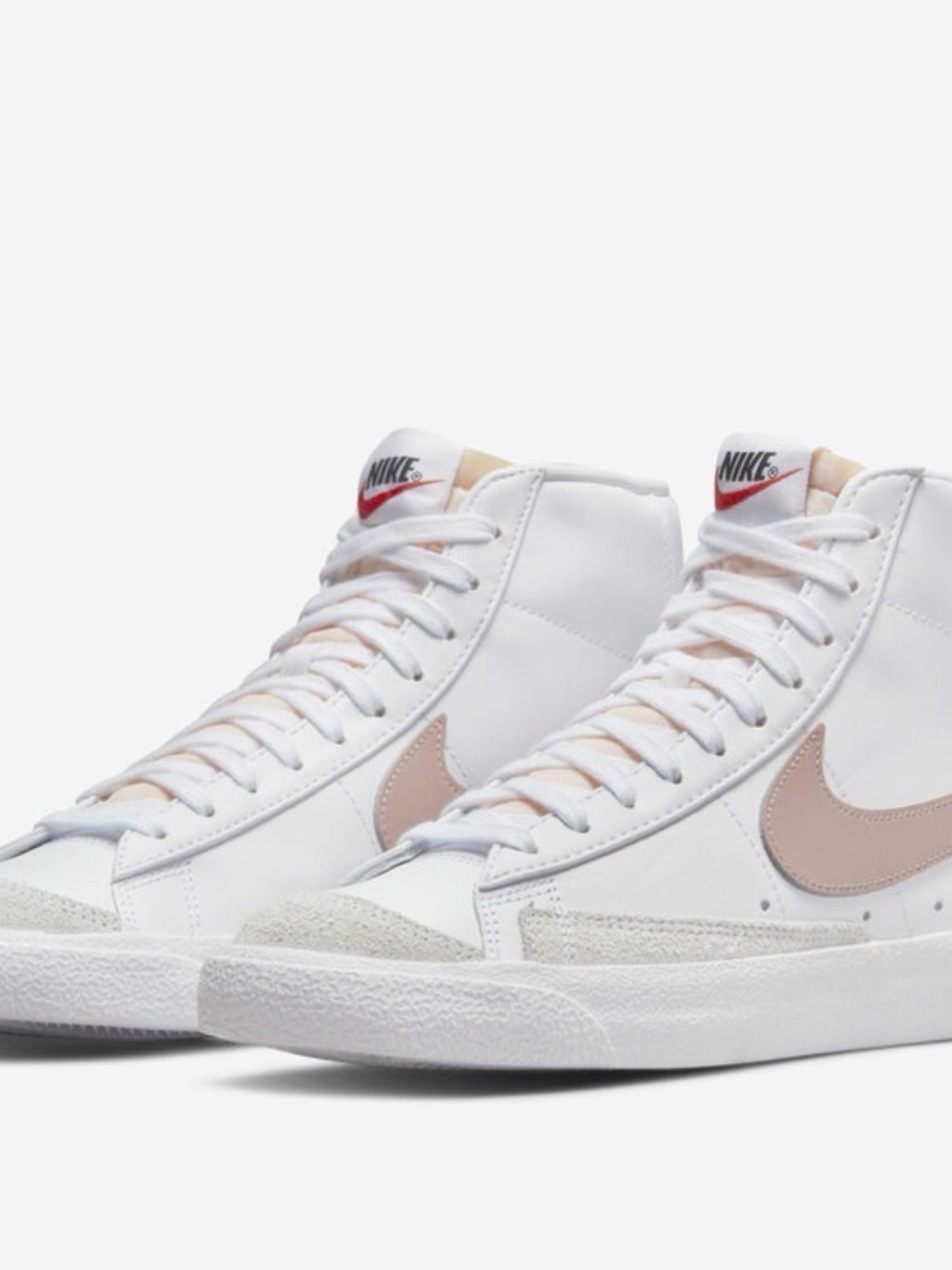 Nike Women’s Blazer Mid - White with Light Pink Swoosh